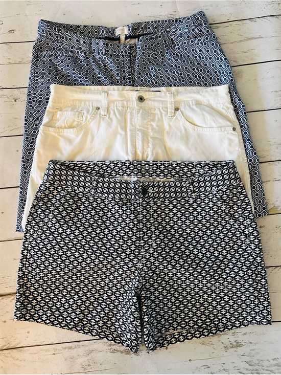 Laundry By Shelli Segal Pants - Two Women’s Blue Printed High Rise Shorts and a White/Cream Skort Bundle Sz 12